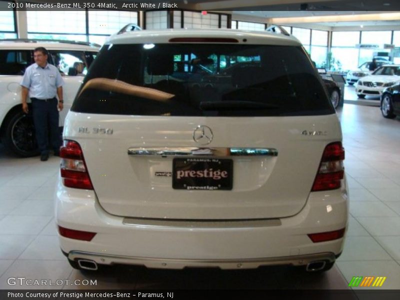 Arctic White / Black 2010 Mercedes-Benz ML 350 4Matic