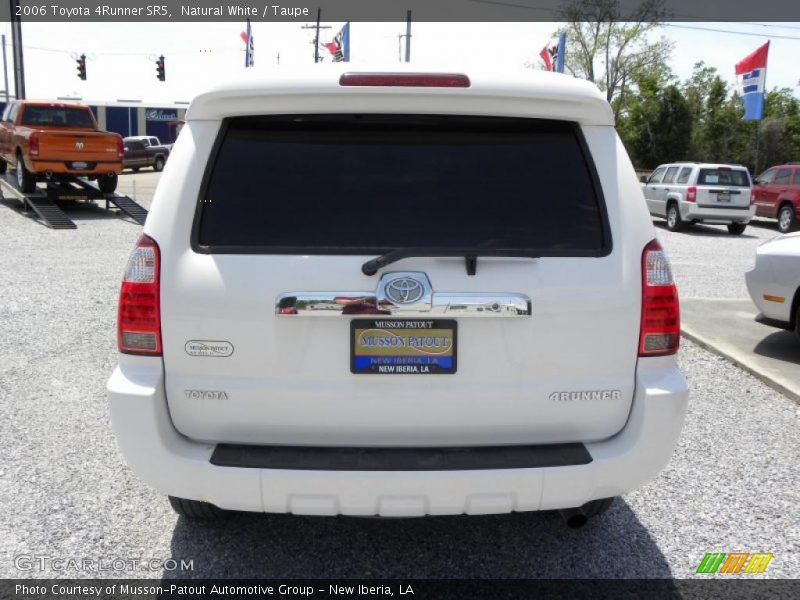 Natural White / Taupe 2006 Toyota 4Runner SR5