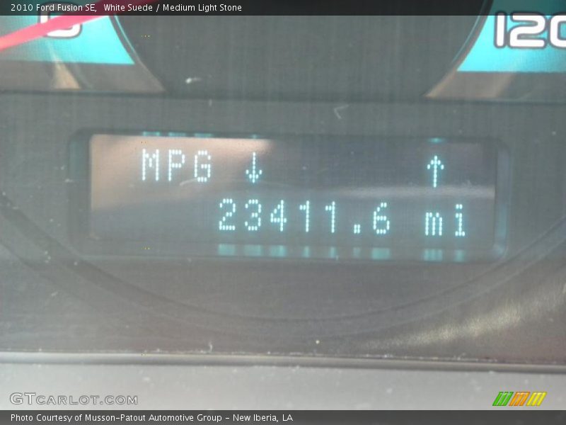 White Suede / Medium Light Stone 2010 Ford Fusion SE