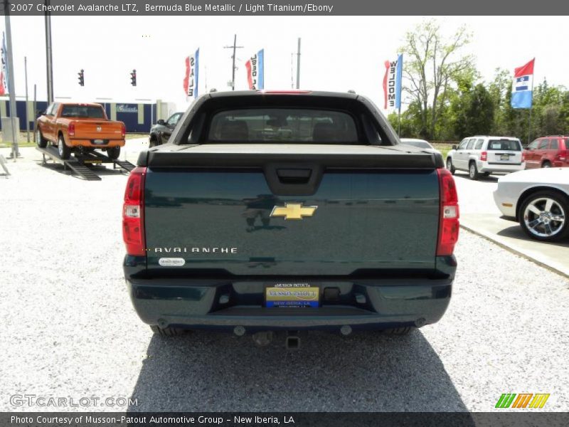 Bermuda Blue Metallic / Light Titanium/Ebony 2007 Chevrolet Avalanche LTZ
