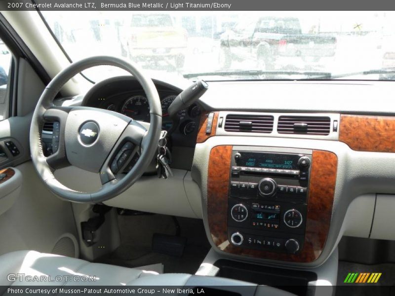 Bermuda Blue Metallic / Light Titanium/Ebony 2007 Chevrolet Avalanche LTZ