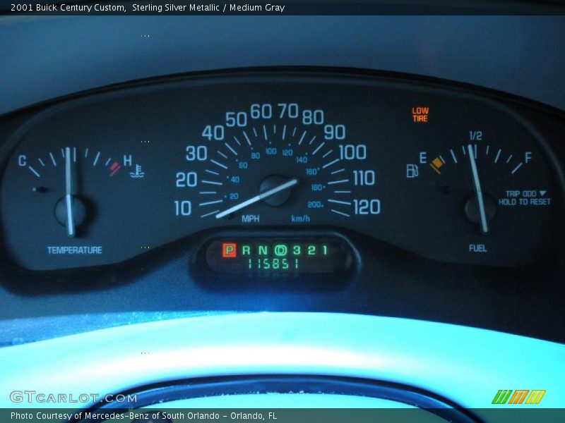 Sterling Silver Metallic / Medium Gray 2001 Buick Century Custom