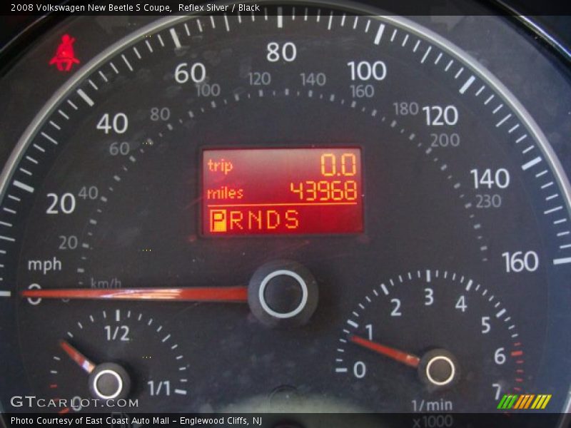 Reflex Silver / Black 2008 Volkswagen New Beetle S Coupe