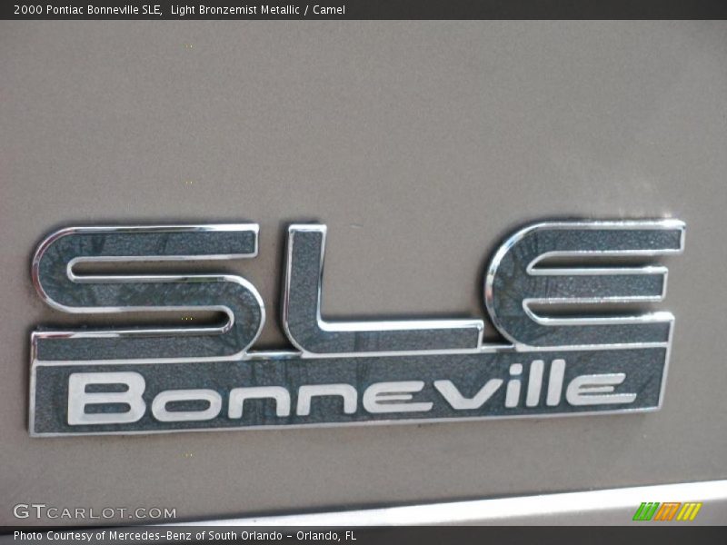 Light Bronzemist Metallic / Camel 2000 Pontiac Bonneville SLE