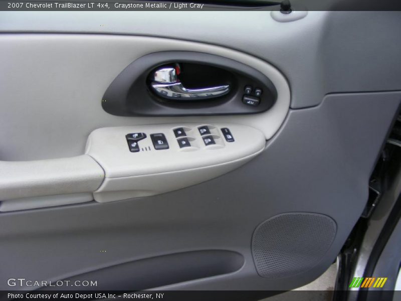Graystone Metallic / Light Gray 2007 Chevrolet TrailBlazer LT 4x4