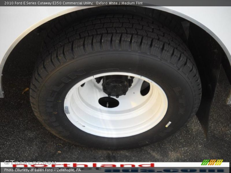 Oxford White / Medium Flint 2010 Ford E Series Cutaway E350 Commercial Utility