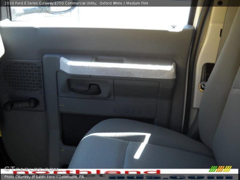 Oxford White / Medium Flint 2010 Ford E Series Cutaway E350 Commercial Utility