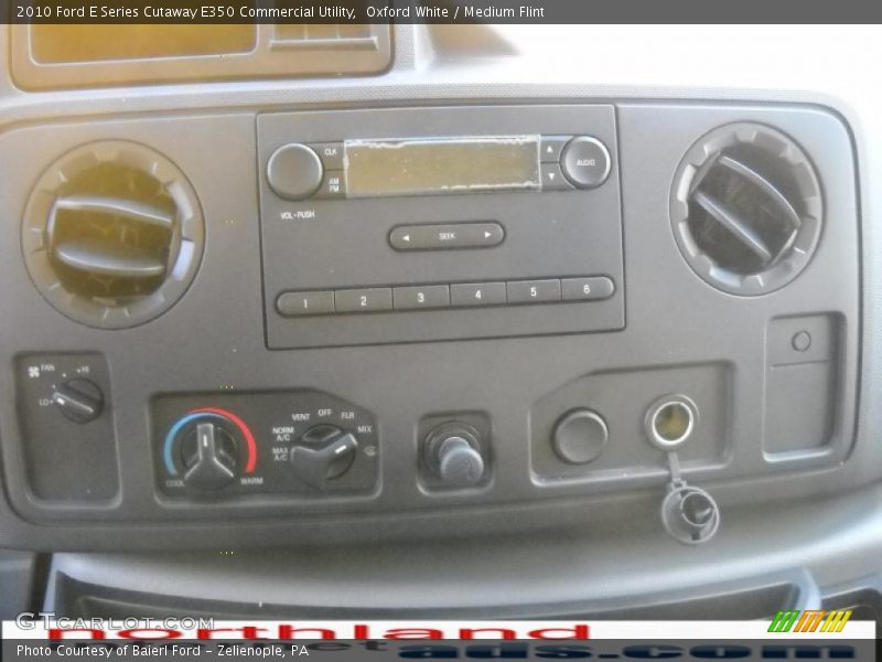 Oxford White / Medium Flint 2010 Ford E Series Cutaway E350 Commercial Utility