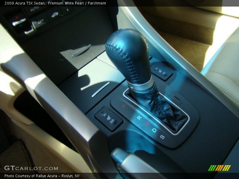 Premium White Pearl / Parchment 2009 Acura TSX Sedan