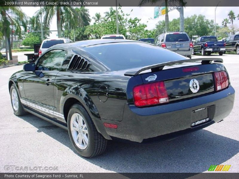 Black / Dark Charcoal 2009 Ford Mustang V6 Coupe