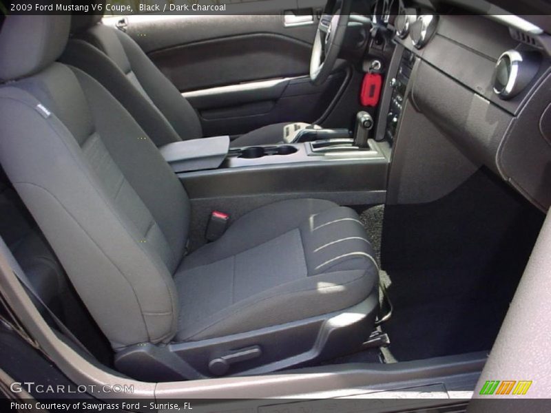 Black / Dark Charcoal 2009 Ford Mustang V6 Coupe