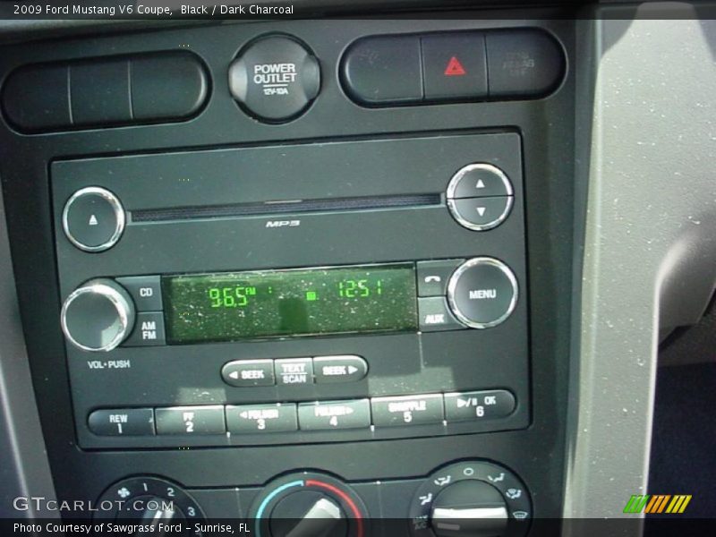 Black / Dark Charcoal 2009 Ford Mustang V6 Coupe