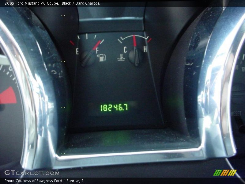 Black / Dark Charcoal 2009 Ford Mustang V6 Coupe