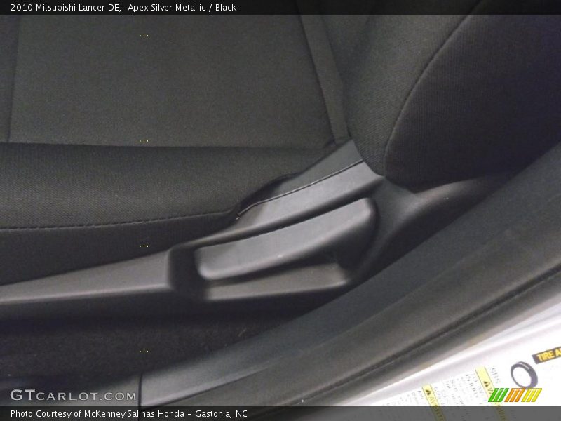 Apex Silver Metallic / Black 2010 Mitsubishi Lancer DE