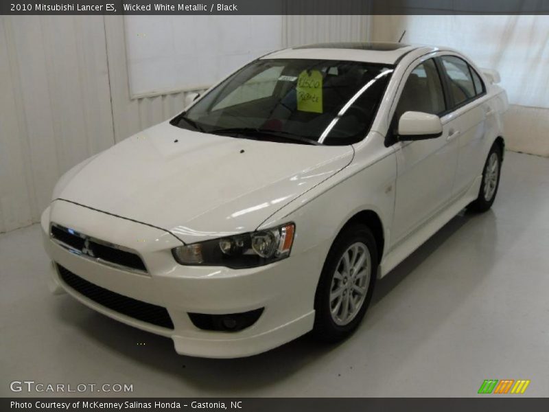 Wicked White Metallic / Black 2010 Mitsubishi Lancer ES