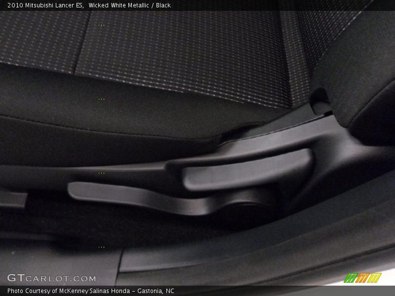 Wicked White Metallic / Black 2010 Mitsubishi Lancer ES