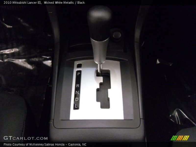 Wicked White Metallic / Black 2010 Mitsubishi Lancer ES