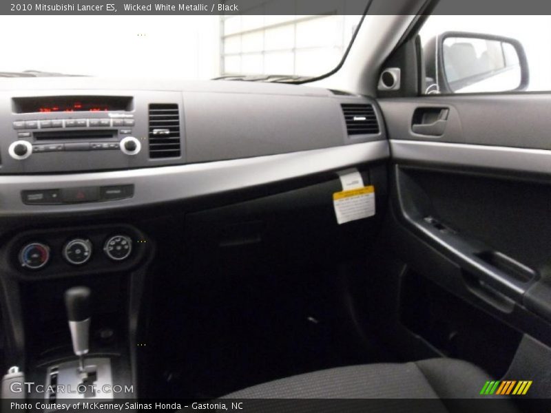 Wicked White Metallic / Black 2010 Mitsubishi Lancer ES