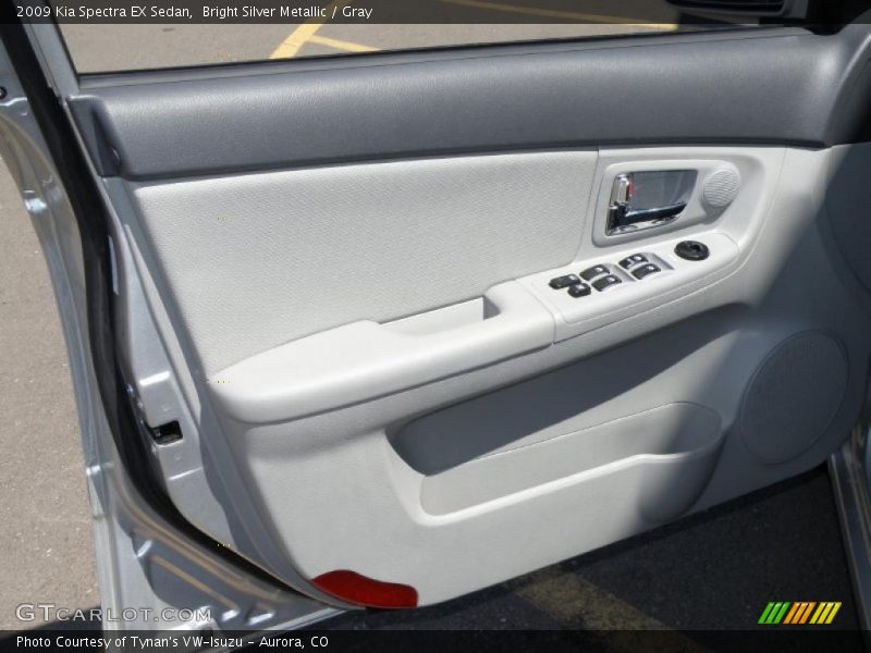 Bright Silver Metallic / Gray 2009 Kia Spectra EX Sedan
