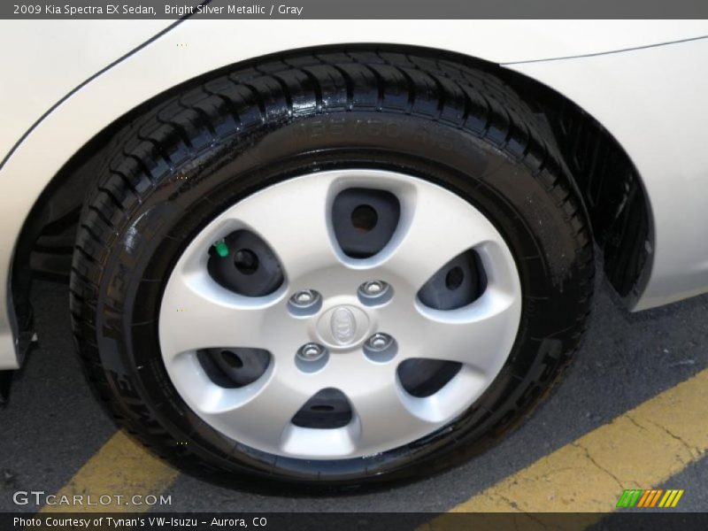 Bright Silver Metallic / Gray 2009 Kia Spectra EX Sedan