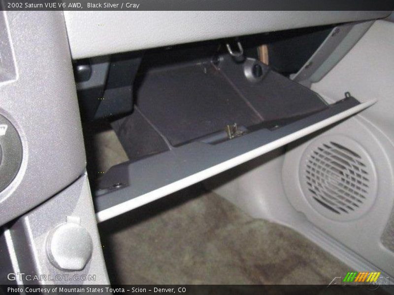 Black Silver / Gray 2002 Saturn VUE V6 AWD