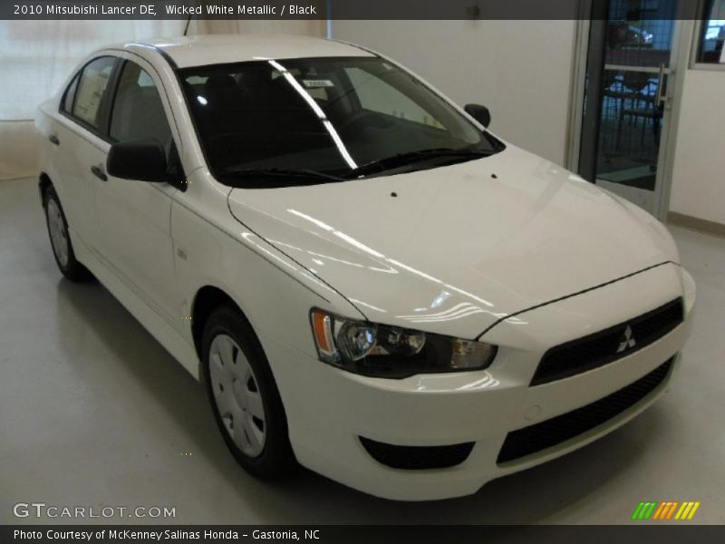 Wicked White Metallic / Black 2010 Mitsubishi Lancer DE