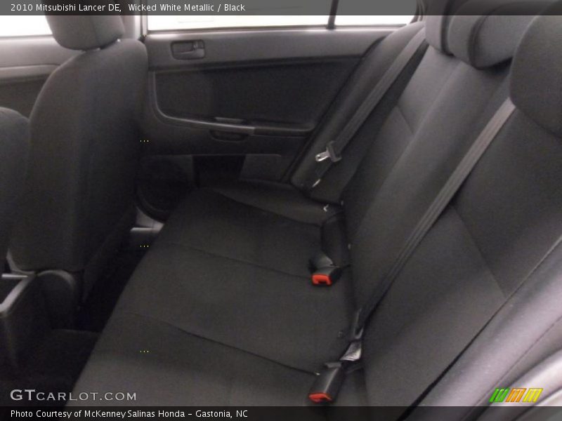Wicked White Metallic / Black 2010 Mitsubishi Lancer DE