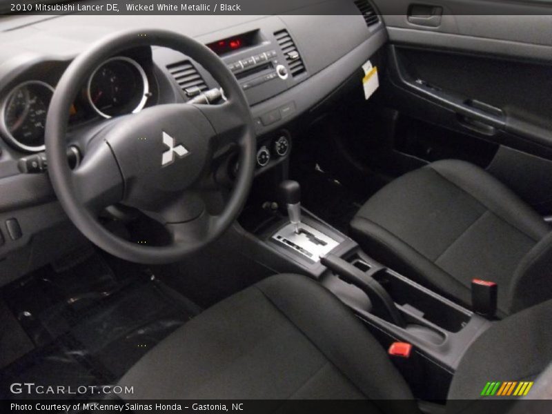 Wicked White Metallic / Black 2010 Mitsubishi Lancer DE