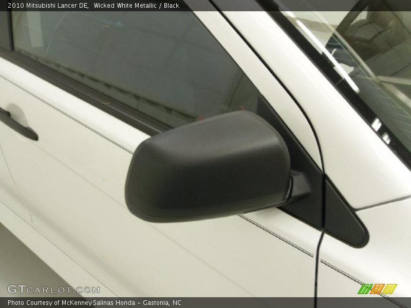 Wicked White Metallic / Black 2010 Mitsubishi Lancer DE