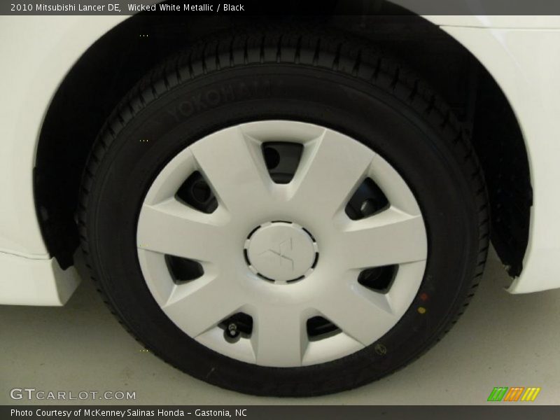 Wicked White Metallic / Black 2010 Mitsubishi Lancer DE