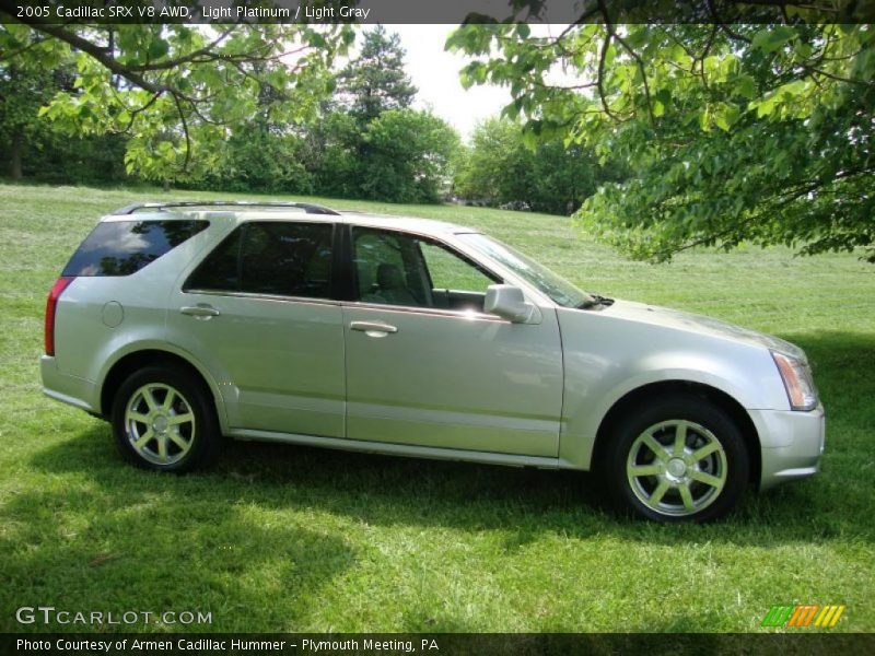 Light Platinum / Light Gray 2005 Cadillac SRX V8 AWD