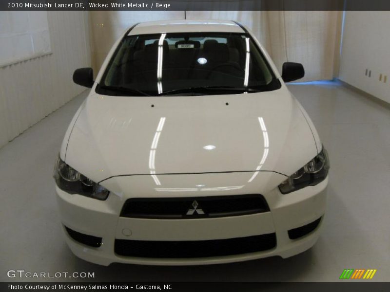 Wicked White Metallic / Beige 2010 Mitsubishi Lancer DE