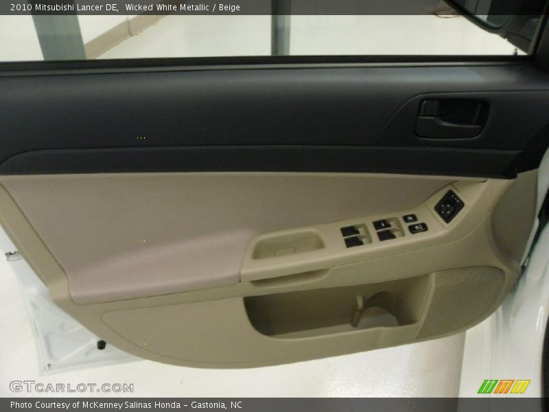 Wicked White Metallic / Beige 2010 Mitsubishi Lancer DE
