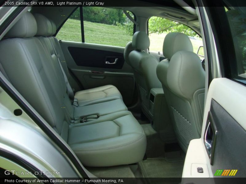Light Platinum / Light Gray 2005 Cadillac SRX V8 AWD