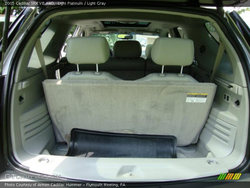 Light Platinum / Light Gray 2005 Cadillac SRX V8 AWD