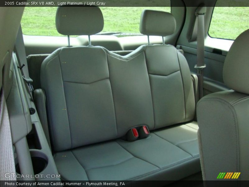 Light Platinum / Light Gray 2005 Cadillac SRX V8 AWD
