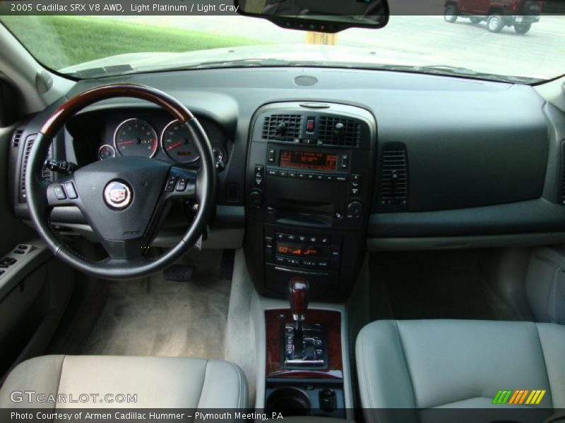 Light Platinum / Light Gray 2005 Cadillac SRX V8 AWD