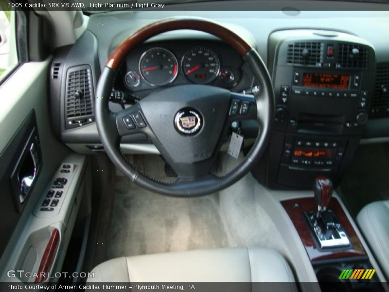 Light Platinum / Light Gray 2005 Cadillac SRX V8 AWD