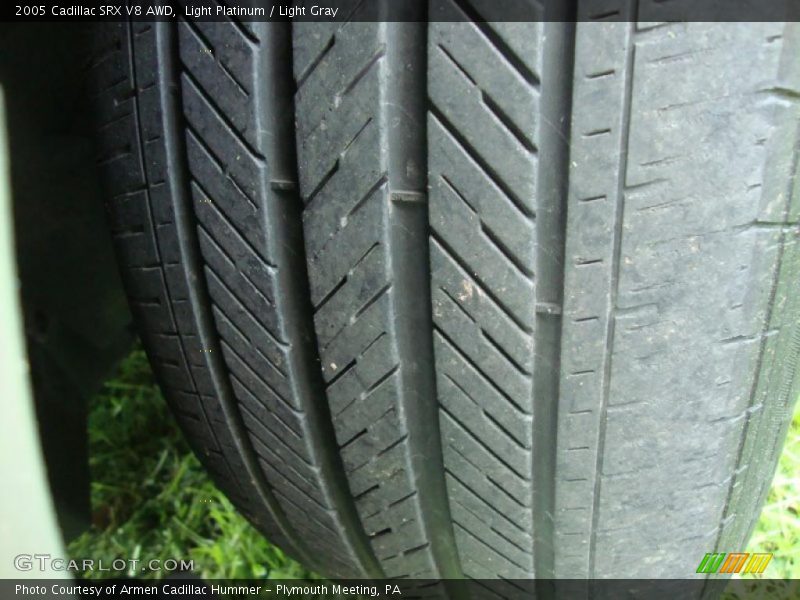 Light Platinum / Light Gray 2005 Cadillac SRX V8 AWD