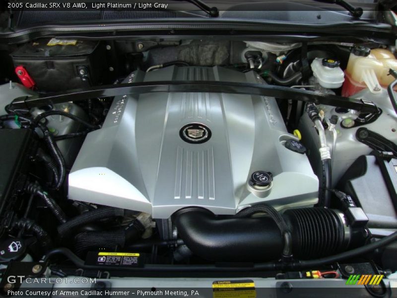 Light Platinum / Light Gray 2005 Cadillac SRX V8 AWD