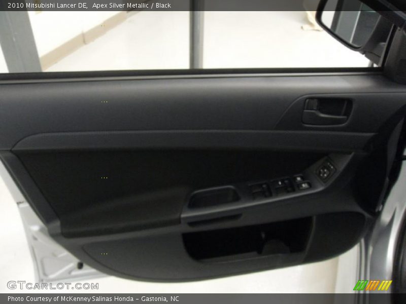 Apex Silver Metallic / Black 2010 Mitsubishi Lancer DE
