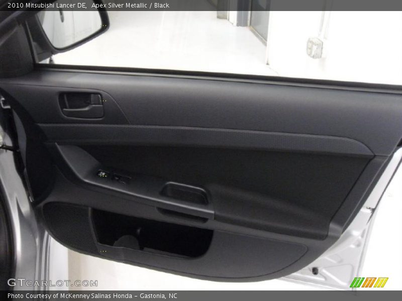 Apex Silver Metallic / Black 2010 Mitsubishi Lancer DE
