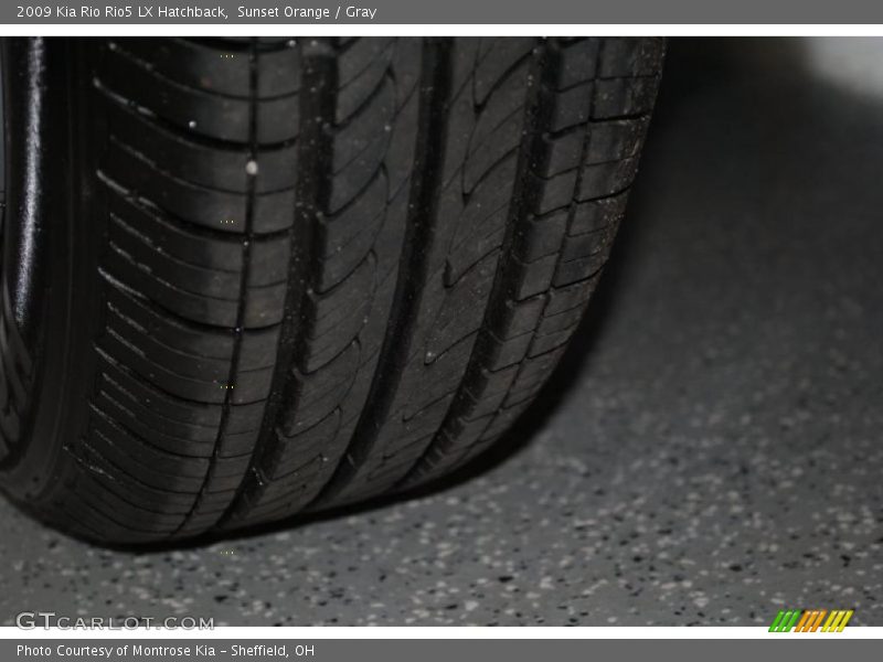 Sunset Orange / Gray 2009 Kia Rio Rio5 LX Hatchback