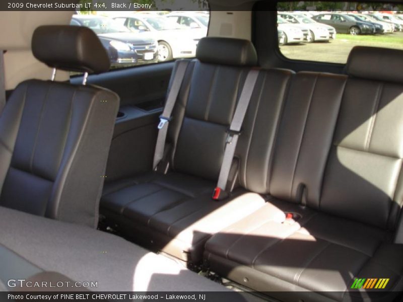 Black / Ebony 2009 Chevrolet Suburban LT 4x4