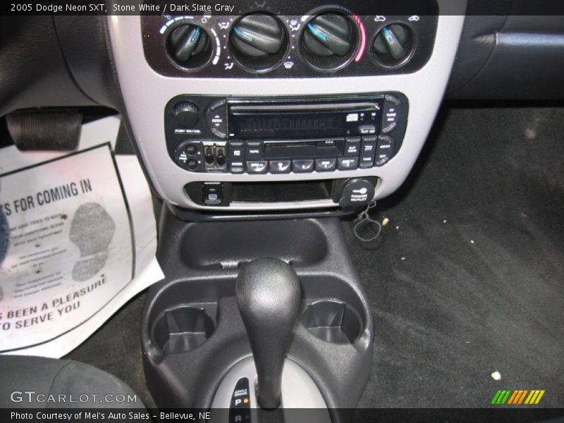 Stone White / Dark Slate Gray 2005 Dodge Neon SXT