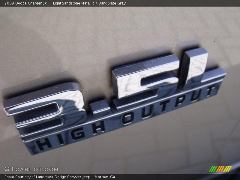 Light Sandstone Metallic / Dark Slate Gray 2009 Dodge Charger SXT