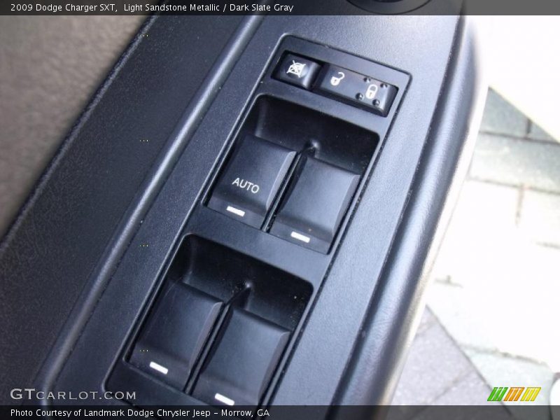 Light Sandstone Metallic / Dark Slate Gray 2009 Dodge Charger SXT