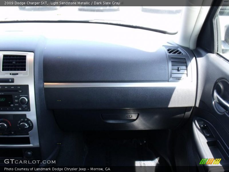 Light Sandstone Metallic / Dark Slate Gray 2009 Dodge Charger SXT