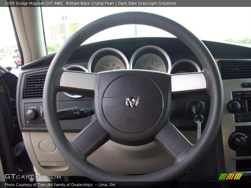 Brilliant Black Crystal Pearl / Dark Slate Gray/Light Graystone 2006 Dodge Magnum SXT AWD