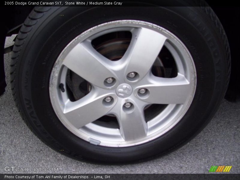 Stone White / Medium Slate Gray 2005 Dodge Grand Caravan SXT